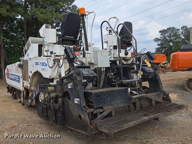 image for item DT3509 2016 Roadtec RP-190e paver