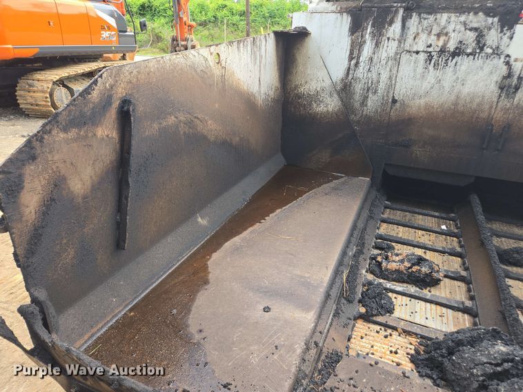 image for item DT3509 2016 Roadtec RP-190e paver