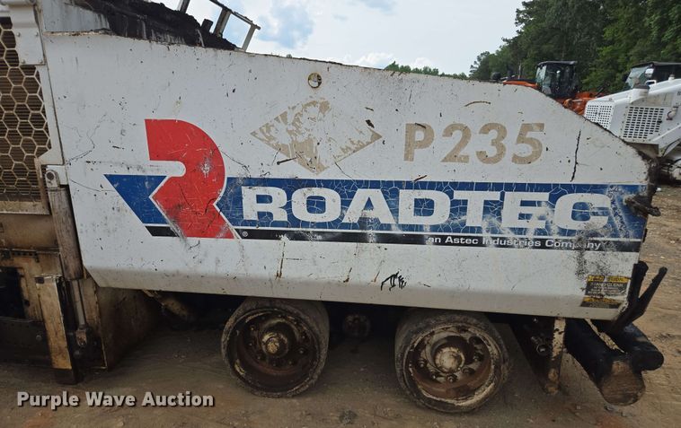 image for item DT3509 2016 Roadtec RP-190e paver