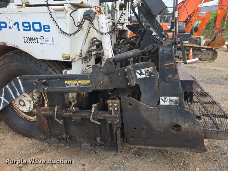 image for item DT3509 2016 Roadtec RP-190e paver