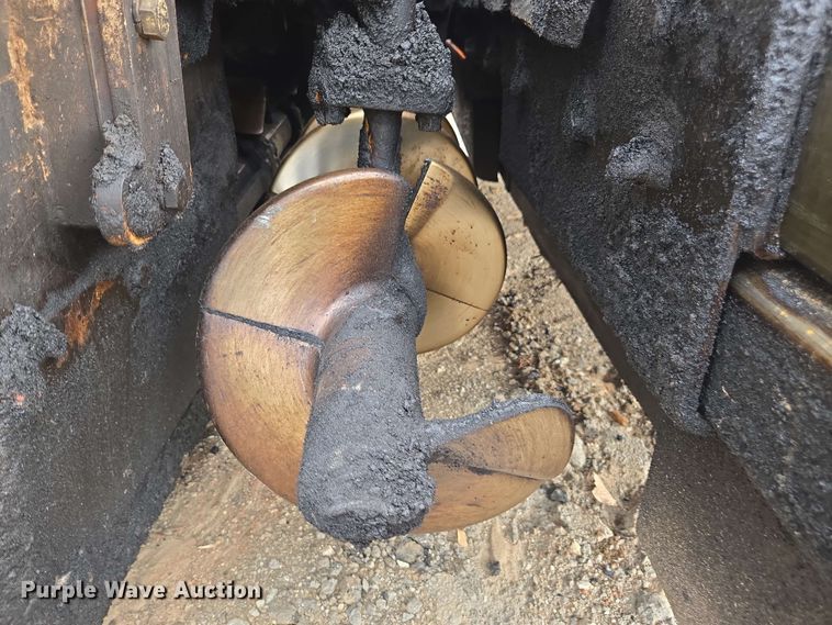 image for item DT3509 2016 Roadtec RP-190e paver