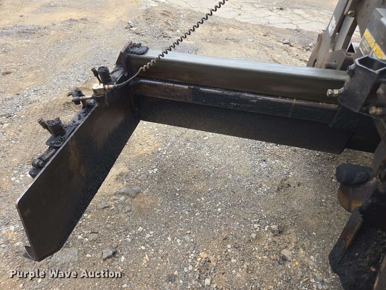 image for item DT3509 2016 Roadtec RP-190e paver