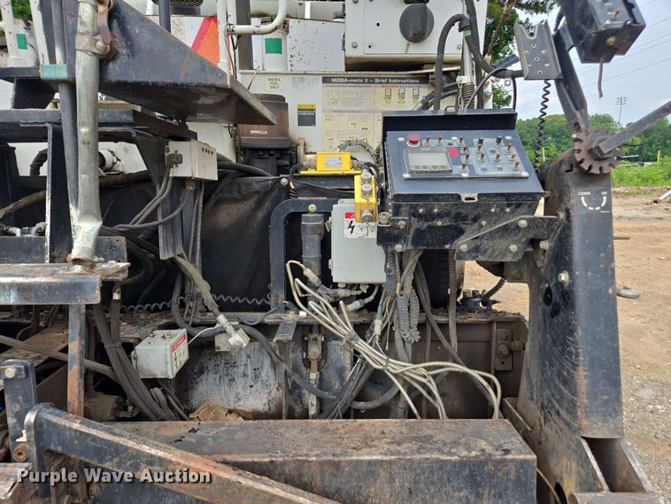 image for item DT3509 2016 Roadtec RP-190e paver