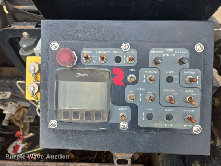 image for item DT3509 2016 Roadtec RP-190e paver