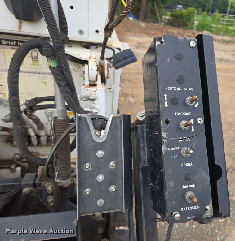 image for item DT3509 2016 Roadtec RP-190e paver