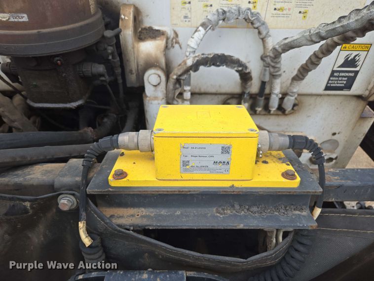 image for item DT3509 2016 Roadtec RP-190e paver