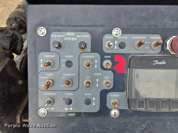 image for item DT3509 2016 Roadtec RP-190e paver