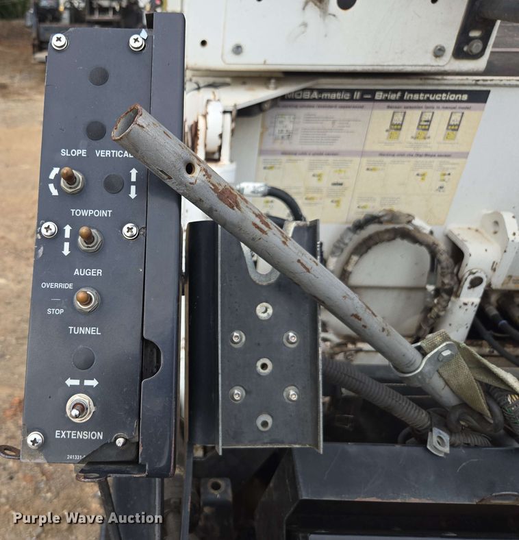 image for item DT3509 2016 Roadtec RP-190e paver