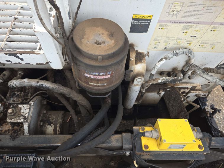 image for item DT3509 2016 Roadtec RP-190e paver