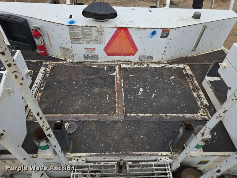 image for item DT3509 2016 Roadtec RP-190e paver