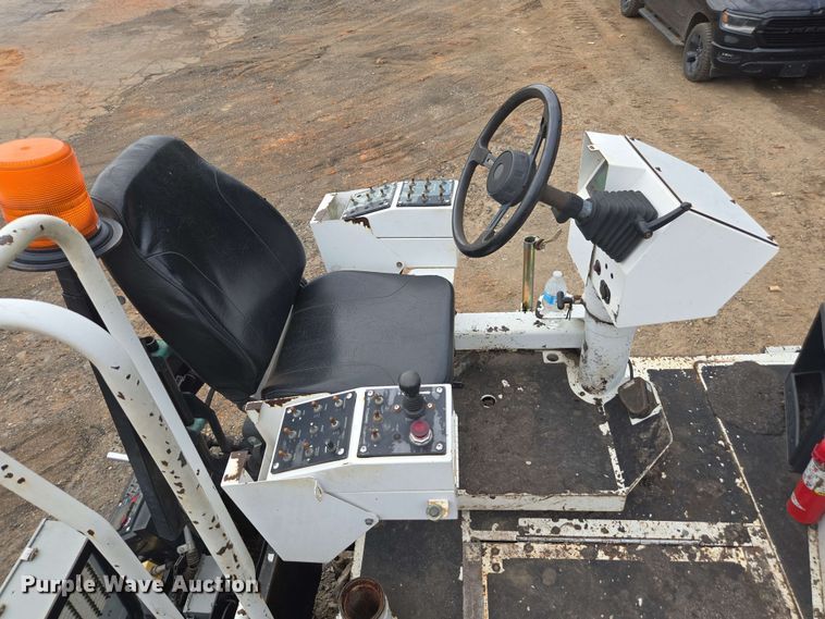 image for item DT3509 2016 Roadtec RP-190e paver