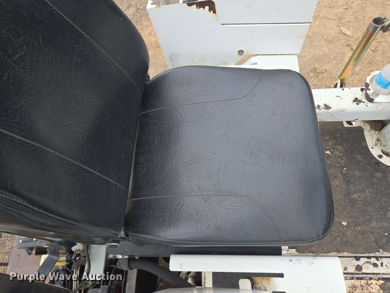 image for item DT3509 2016 Roadtec RP-190e paver