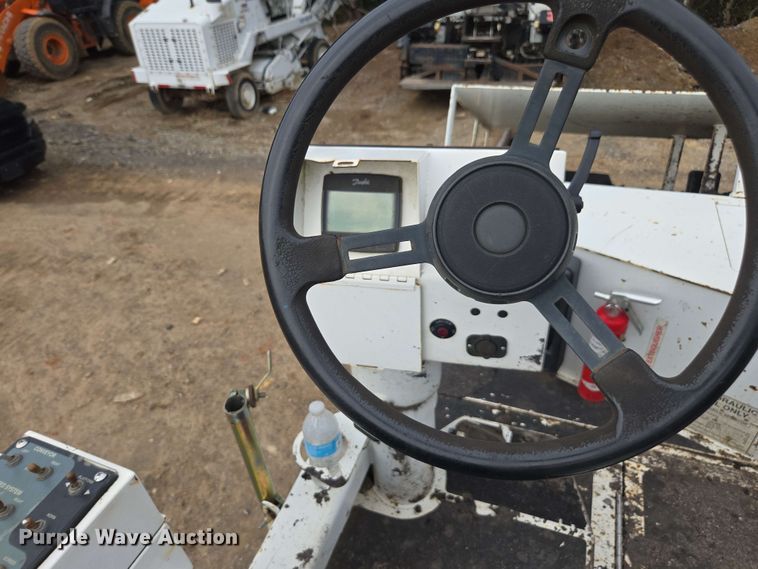 image for item DT3509 2016 Roadtec RP-190e paver