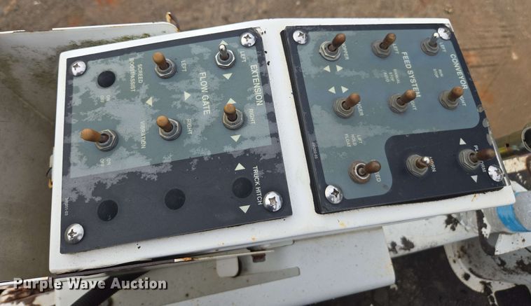 image for item DT3509 2016 Roadtec RP-190e paver