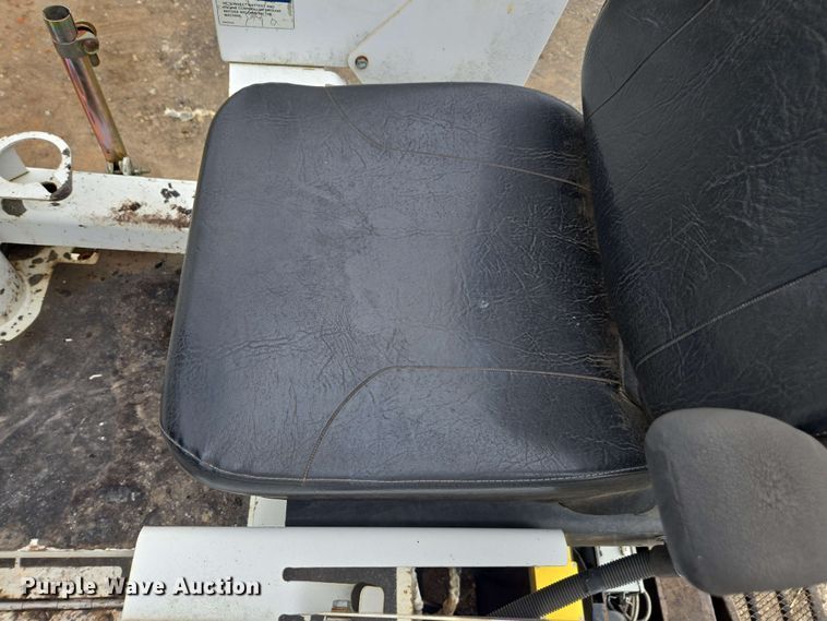 image for item DT3509 2016 Roadtec RP-190e paver