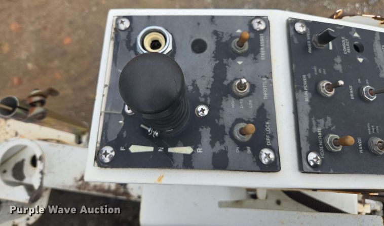 image for item DT3509 2016 Roadtec RP-190e paver