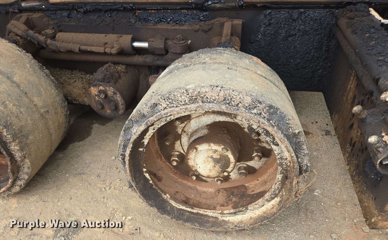 image for item DT3509 2016 Roadtec RP-190e paver