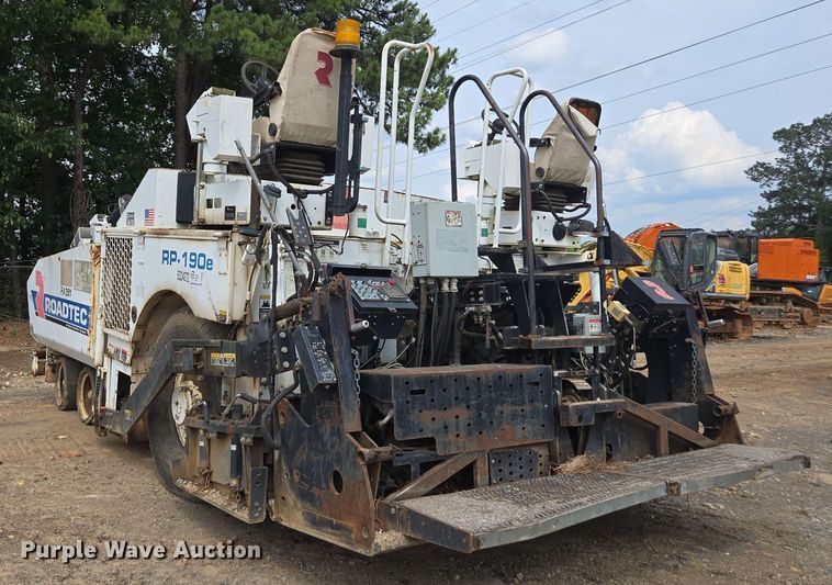 image for item DT3510 2016 Roadtec RP-190e paver