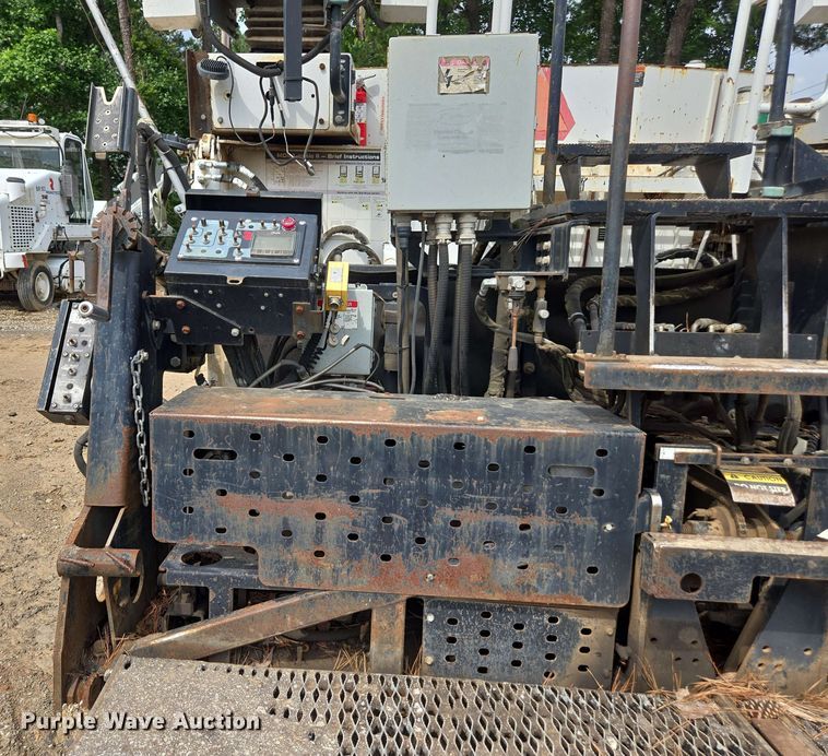 image for item DT3510 2016 Roadtec RP-190e paver