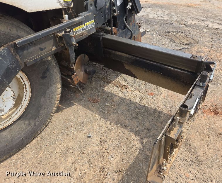 image for item DT3510 2016 Roadtec RP-190e paver