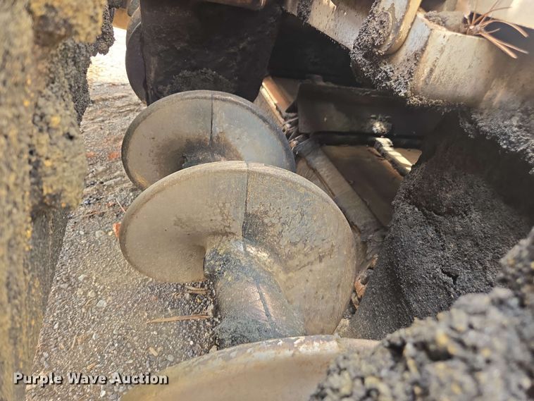 image for item DT3510 2016 Roadtec RP-190e paver