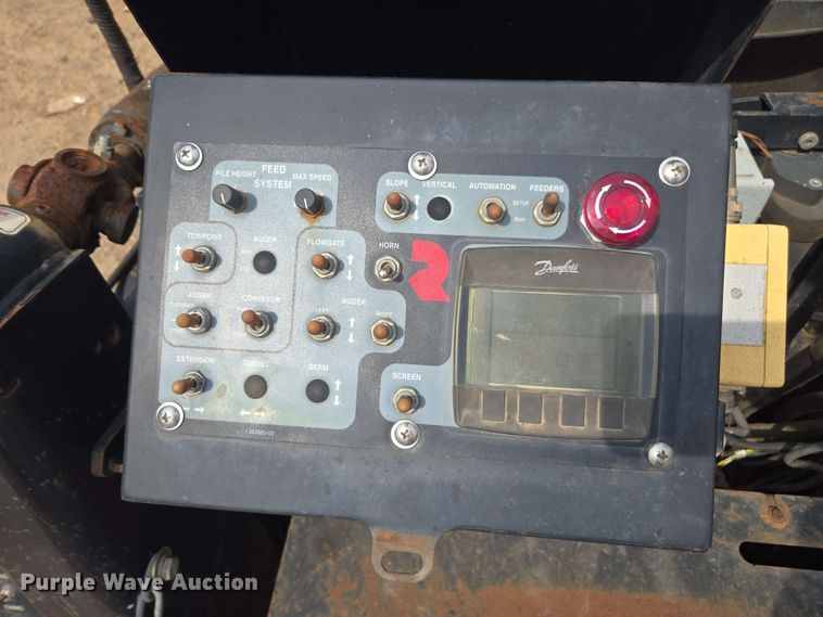 image for item DT3510 2016 Roadtec RP-190e paver