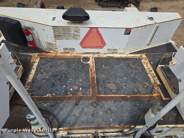 image for item DT3510 2016 Roadtec RP-190e paver