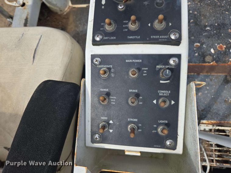 image for item DT3510 2016 Roadtec RP-190e paver