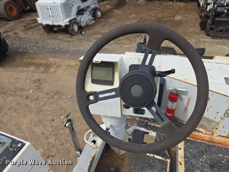 image for item DT3510 2016 Roadtec RP-190e paver