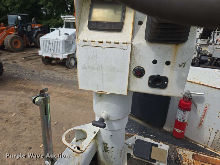 image for item DT3510 2016 Roadtec RP-190e paver