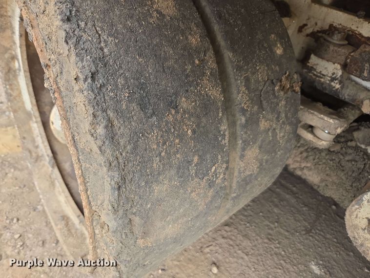 image for item DT3510 2016 Roadtec RP-190e paver