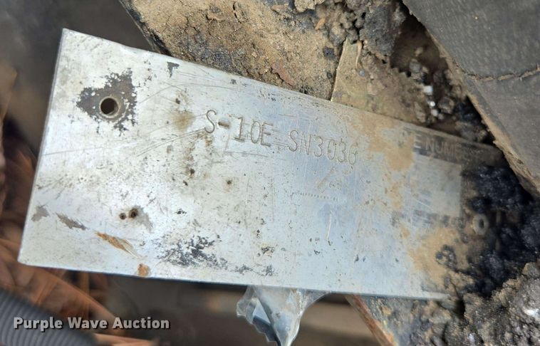 image for item DT3510 2016 Roadtec RP-190e paver