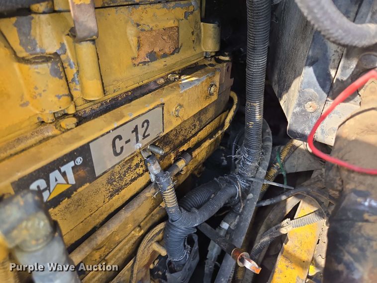 image for item DT4869 2004 Peterbilt 357 dump truck