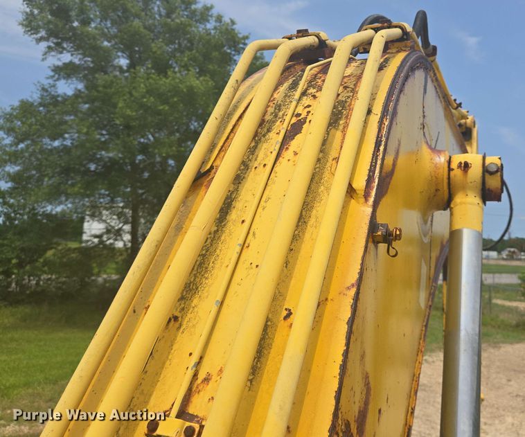 image for item DT4873 Komatsu excavator