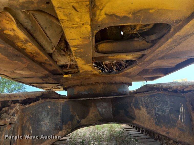 image for item DT4873 Komatsu excavator