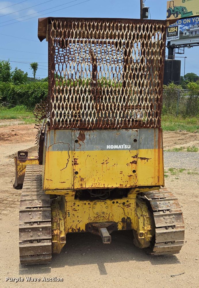 image for item DT4874 Komatsu D20A-7 dozer