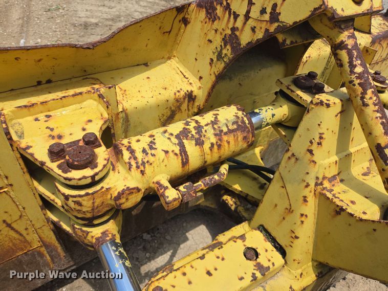 image for item DT4874 Komatsu D20A-7 dozer