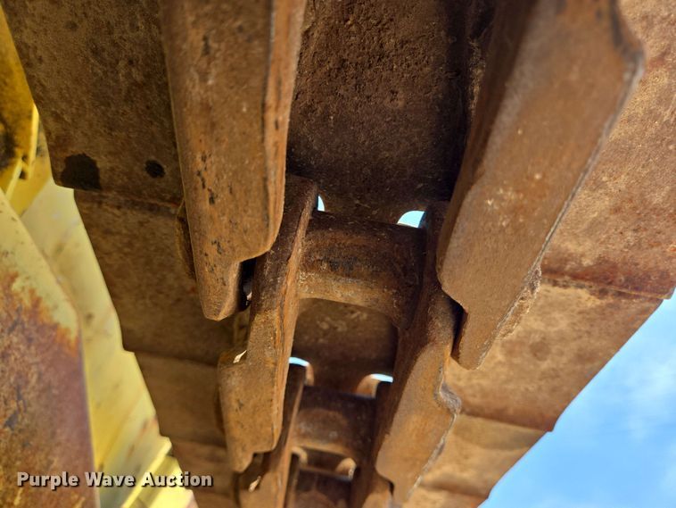 image for item DT4874 Komatsu D20A-7 dozer