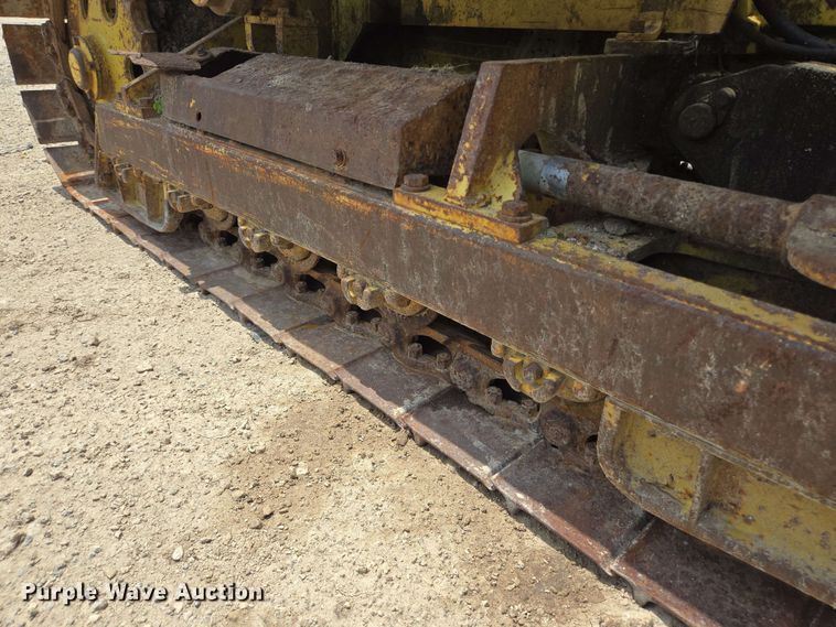 image for item DT4874 Komatsu D20A-7 dozer