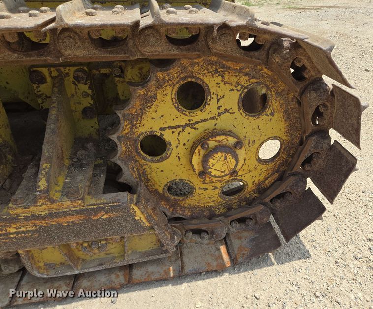 image for item DT4874 Komatsu D20A-7 dozer