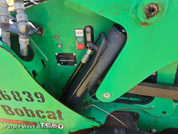 image for item DT4879 2010 Bobcat T650 tracked skid steer loader