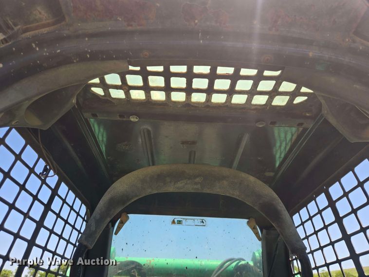 image for item DT4879 2010 Bobcat T650 tracked skid steer loader