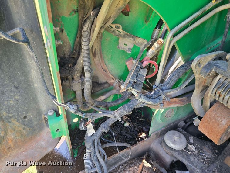 image for item DT4879 2010 Bobcat T650 tracked skid steer loader