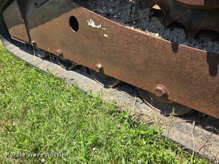 image for item DT4879 2010 Bobcat T650 tracked skid steer loader