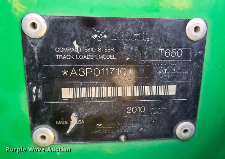 image for item DT4879 2010 Bobcat T650 tracked skid steer loader