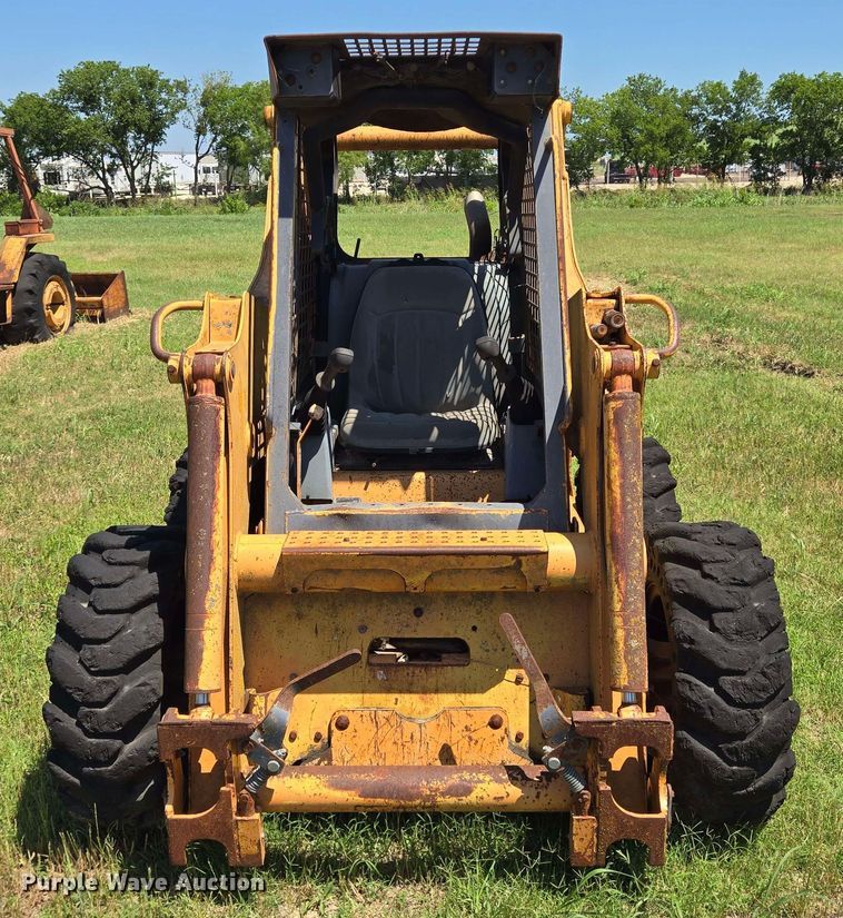 image for item DT4880 2001 Case 85XT skid steer loader