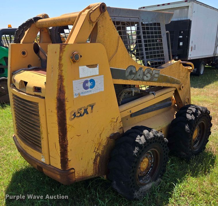 image for item DT4880 2001 Case 85XT skid steer loader