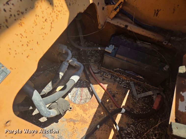 image for item DT4880 2001 Case 85XT skid steer loader