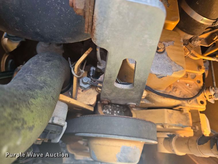 image for item DT4880 2001 Case 85XT skid steer loader