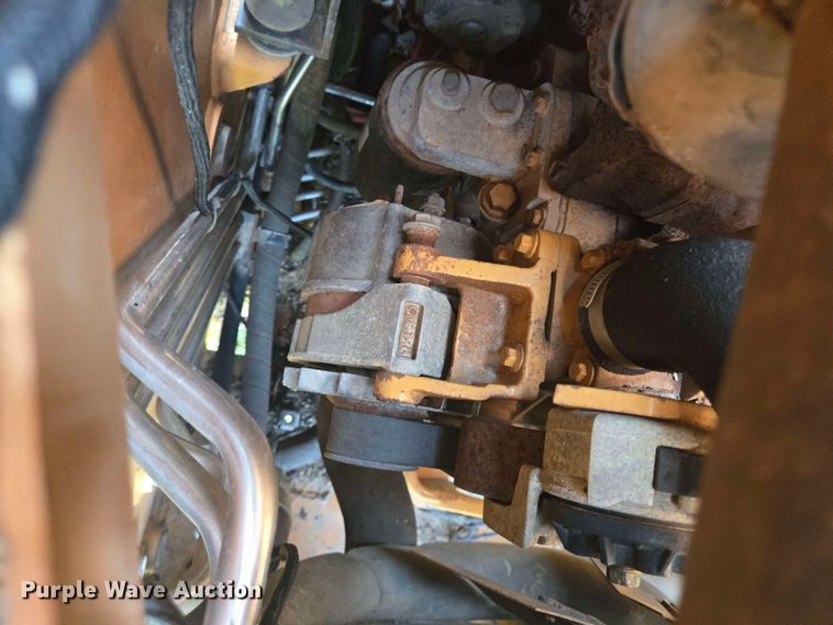 image for item DT4880 2001 Case 85XT skid steer loader